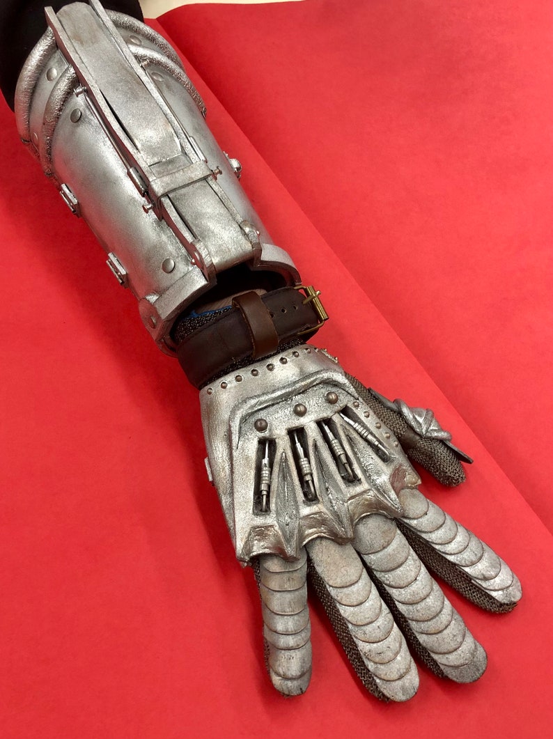 Army of Darkness Ash Mechanical Hand image 3