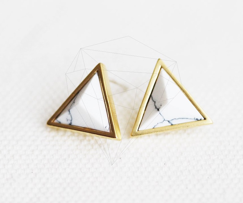 2pcs Gold-White Turquoise Triangle Stone Post Earring -E3821-G-WH