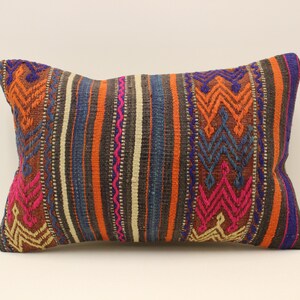 Cuscino Kilim etnico, cuscino kilim turco 16x24, kilim vintage, cuscino da tiro, cuscino tribale Boho, copertura del cuscino kilim, decorazioni per la casa 4kaf-664