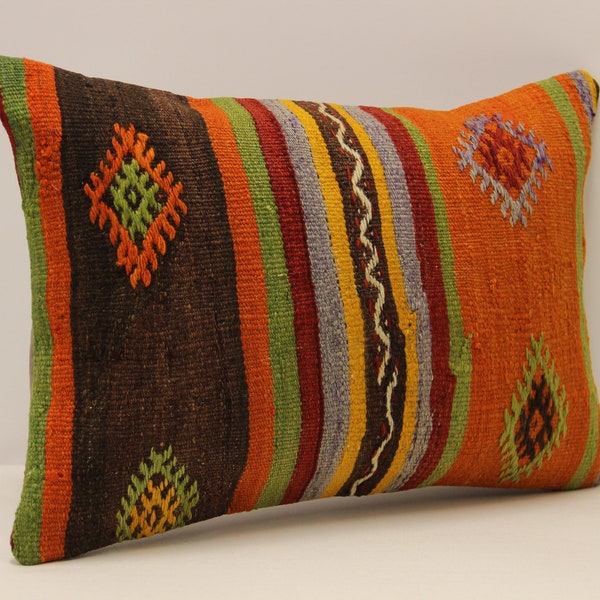 Throw lumbar kilim pillow 14x20 in ( 35x50 cm) Boho pillowcover Kilim Cushion Cover Tribal Pillow 4bef-652