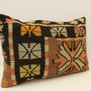 Cuscino fatto a mano Copertina 16x24 in 40x60 cm Lumbar Marrone Nero Blu Fiammeggiante Cuscino Vintage Kilim Cuscino Divano Tribal 4kaf-411