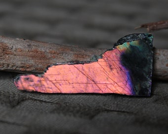 1.23, Purple Spectrolite Finnish REAL Authentic from Finland! Spectrolite cabochon Ylamaa IG Freakenfru Dmitrii Danilov Design Labradorite