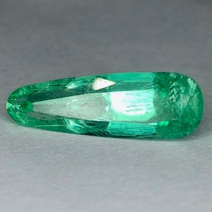 3.89 ct Natural Emerald Russia NO OIL, no treatment, fancy cut