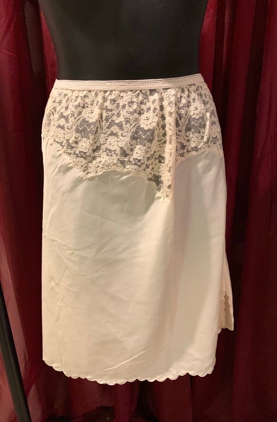 Vintage Bali Fischer Collection Half Slip