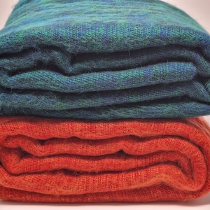 ISMAHandmade Yak Wool Blanket Green Soft Oversized Shawl/Throws Meditation Wrap Blanket Yak Wool Hand-Loomed Nepal