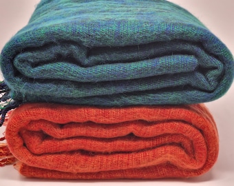 ISMA Coperta in lana Yak fatta a mano Verde morbido scialle oversize/getta coperta da meditazione avvolgente in lana Yak incorniciata a mano Nepal