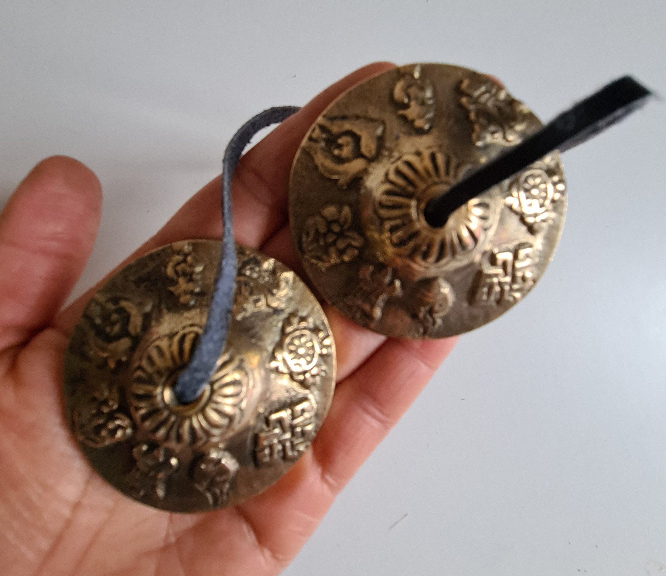 Nepal Handmade Brass Bell Vintage Chakra Tibetan Bells Chimes Buddhist Yoga  Meditation Bell Sound Healing Instrument Ornaments