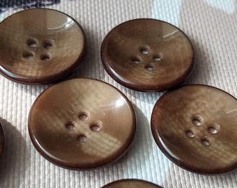 7x / 10x - beautiful horn buttons - 19 mm - slightly cup-shaped - buttons