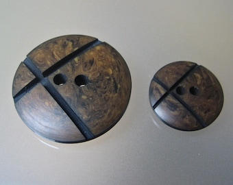 Boutons en plastique - marron ou gris avec "croix" noire - à partir de boutons de 18 mm