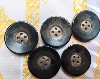 5x / 10x genuine horn buttons - brown matte - 25 mm - buttons
