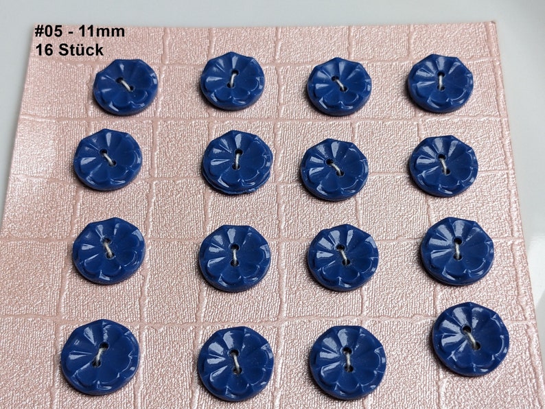 Besondere Glasknöpfe zur Auswahl Vintage teils handbemalt #05 - 16 Stück 11mm