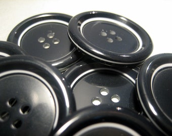 7x schlichte Kunststoff-Knöpfe - Schwarz mit zart Weiß  - 15mm bis 28mm zur Auswahl