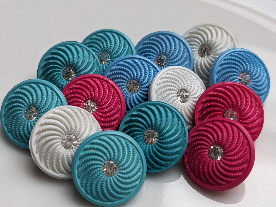 7x Small, Pretty Plastic Buttons With Rhinestones - Color to Choose ...