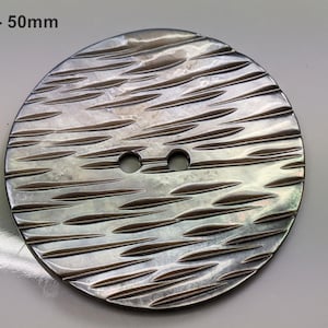 Bellissimi bottoni in madreperla molto grandi, 44 mm - 50 mm