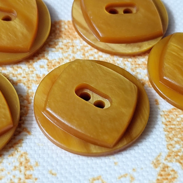 6x / 7x beautiful plastic buttons - honey yellow - geometric look - 22 mm - buttons