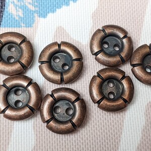 7x pretty plastic buttons - copper brown metal look - 15 mm - buttons