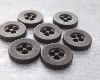 7x boutons métalliques marron foncé Larp 15 mm - Boutons