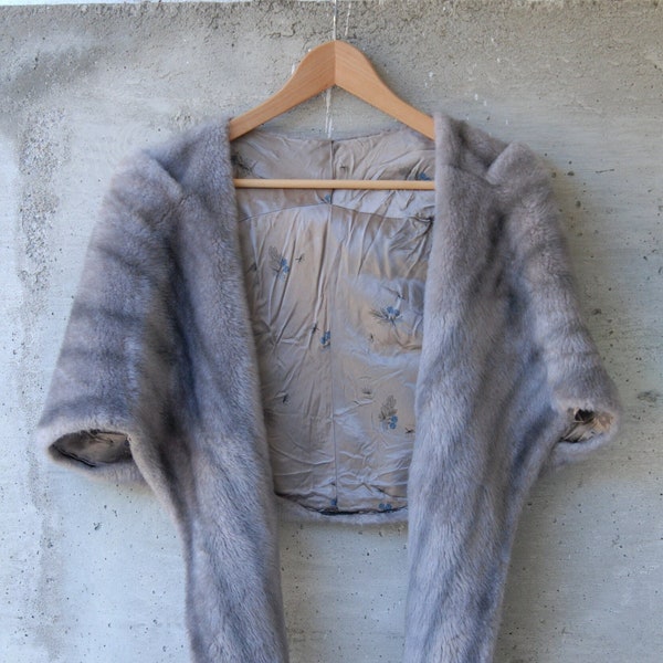 Gray faux fur shawl | vintage fur shawl | retro fur shawl | free size |