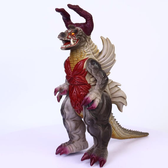 Vintage 1999 Bandai Super Pazuzu Ultraman Kaiju Figure - Ultra