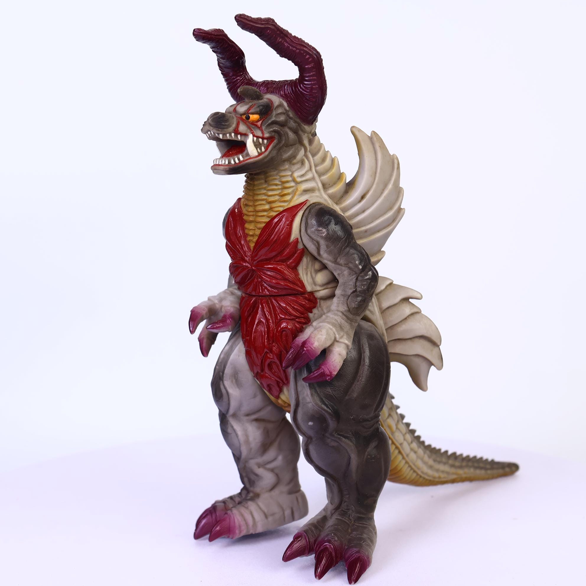 Vintage 1999 Bandai Super Pazuzu Ultraman Kaiju Figure