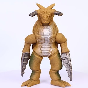 Vintage 1997 Bandai Jobarieh Ultraman Tiga Kaiju Figure - Ultra Monster Series No. 103
