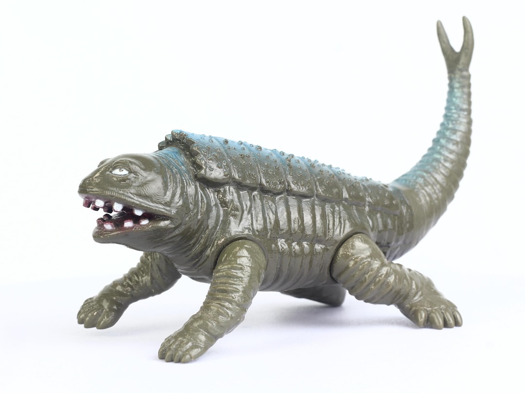 Vintage Kemular Kaiju Figure, 1983 Bandai Ultraman Toy, Collectible ...
