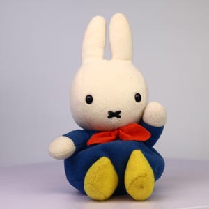 Vintage Miffy Plush - Etsy Sweden