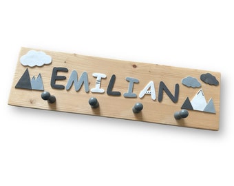 Kindergarderobe personalisiert mit Wunschnamen - Motiv "Emilian"