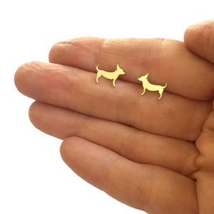 Chihuahua Earrings - 14K Gold Plated Silver Stud Earrings, Dog Lover Jewelry Gift |LINE