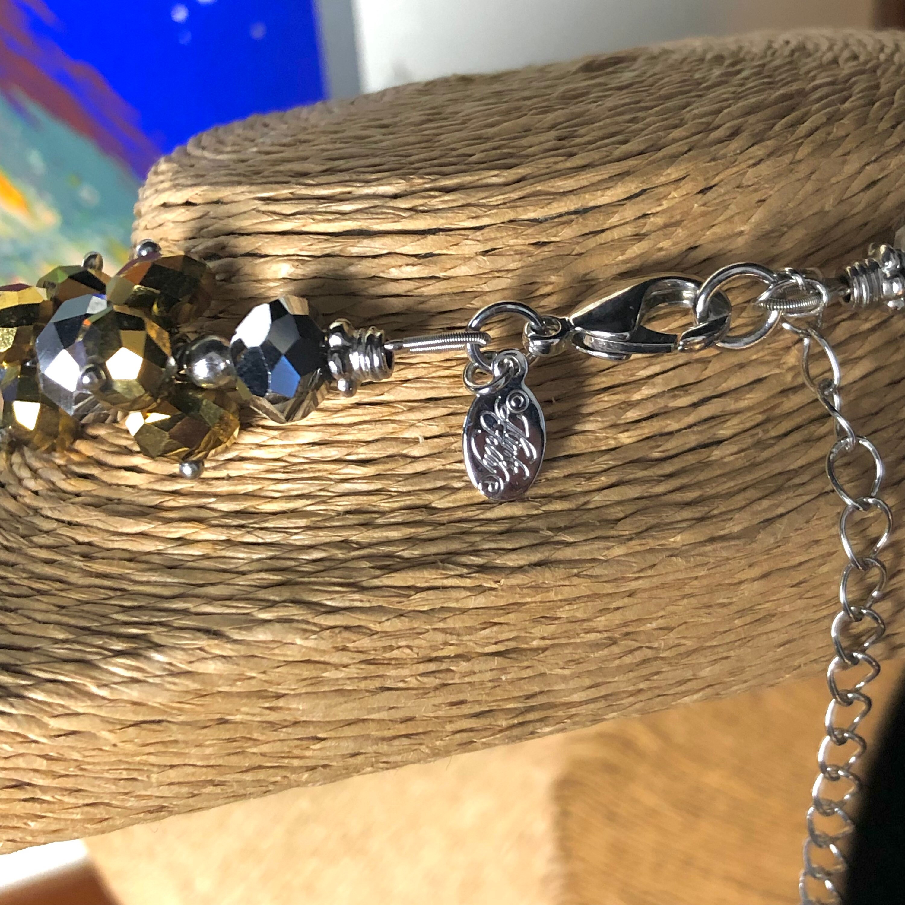 Collana Kirks Folly Crystal Freedom 3 Fili Staccabile - Tono Argento Con Cristalli Rossi, Blu E Trasparenti