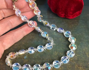 Collana girocollo con perline di cristallo scintillante arcobaleno aurora boreale sfaccettato in vetro AB vintage infilate 40 cm 15,7" anni '60 infilatura a filo