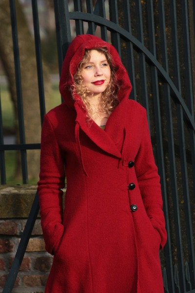 Walkmantel Wollmantel mit Kapuze rot