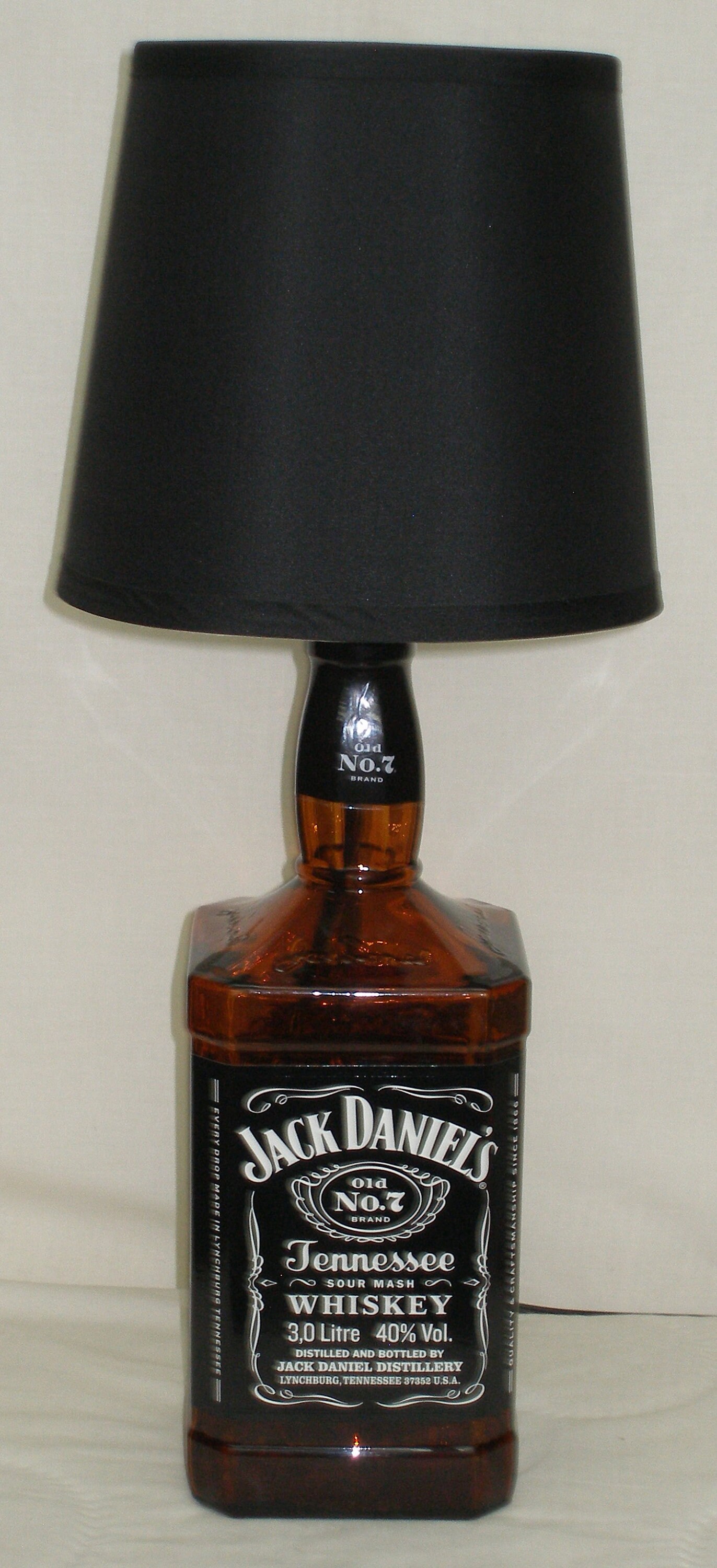 Giant JACK DANIELS 3 Liter Bottle Table Lamp Wlack Cloth Shade