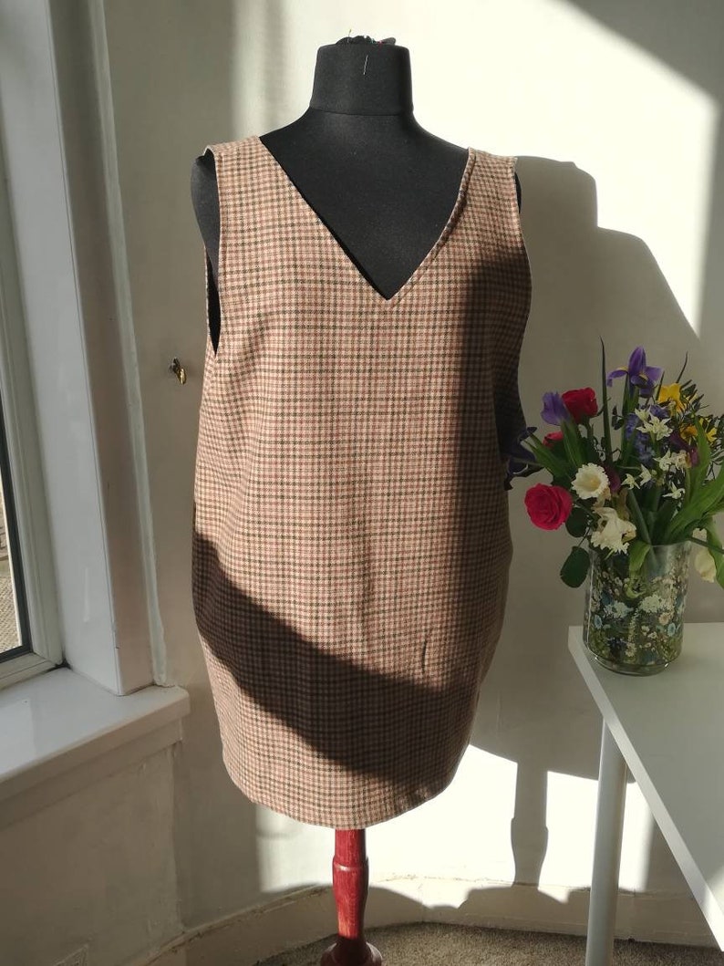 pinafore size 18