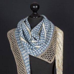 Knitting pattern shawl with slip stitch pattern Friesenblau