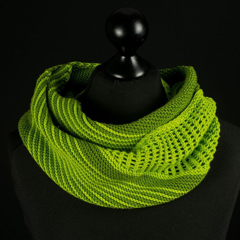 Knitting pattern cowl Lille Loop image 7