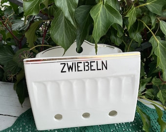 Alter Zwiebelbehälter