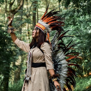 Amazing Feather Wings  + Papua Crown : Orange rooster feathers