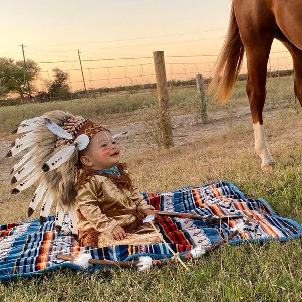 Bébé 9 à 18 mois 47cm / 18.5inch Indian Headdress Replica fait avec des plumes de cygne blanches et noires