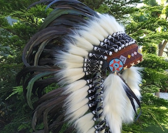 Weiß & Schwarzer Feder Indianer Kopfschmuck – Handgemachte War Bonnet – Festival, Kostüm oder Dekor – Erwachsenengröße