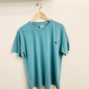 Fingers Crossed Women&#39;s Embroidered T Shirt