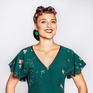 Blouse &quot;Harlow&quot; green, with cap sleeves in vintage style, 1930s style