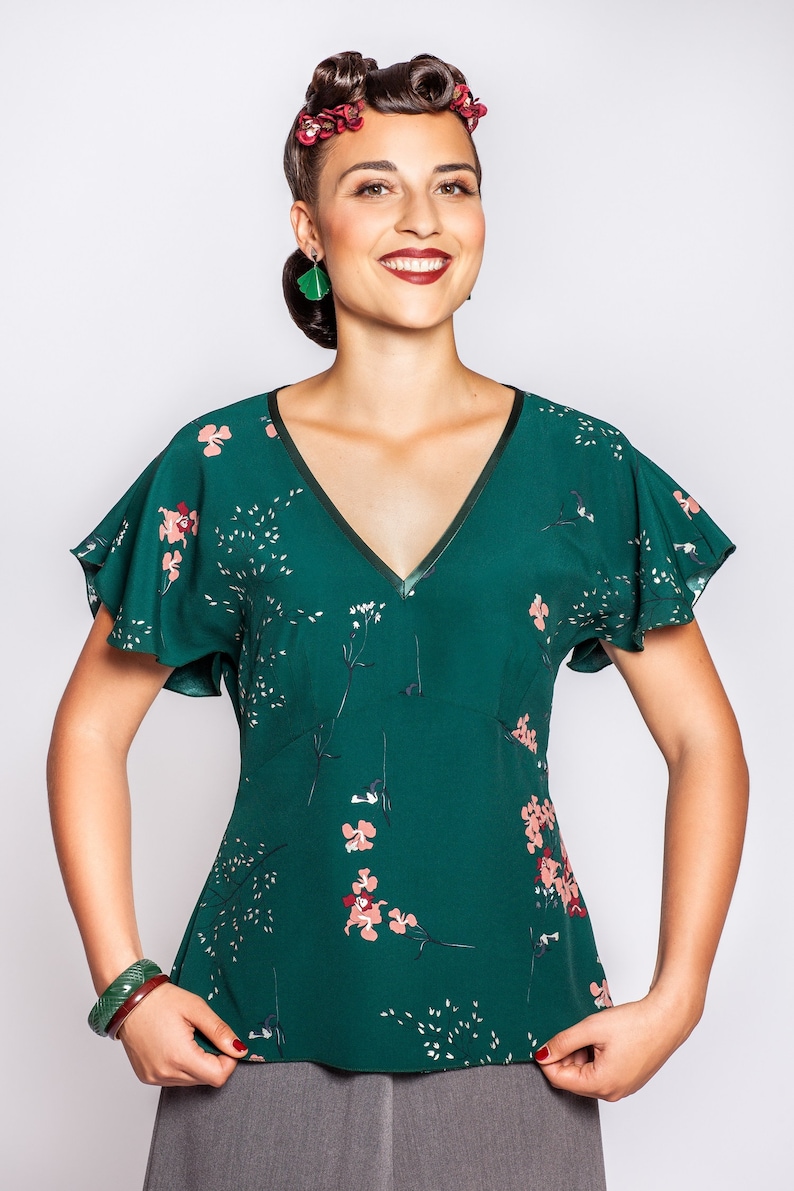 1930s Style Blouses, Shirts, Tops | Vintage Blouses     Blouse Harlow