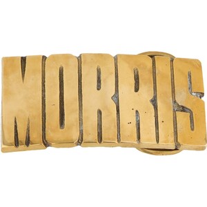 Nueva etiqueta de nombre de latón Morris Morrie Morse Morry de los años 70 con hebilla de cinturón vintage estilo hippie retro con letras de burbuja y barra "Hola, mi amor"