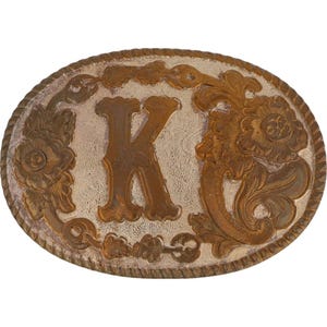 Hebilla de cinturón vintage con inicial de la letra P K en plata, nombre Kelly, Karl, Kevin, Kyle, Kane, Kai, Kay, Kristin, etiqueta hippie retro con letras de burbuja