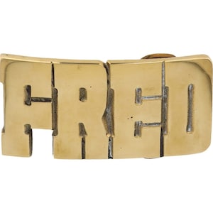 Etiqueta de nombre Fred Frederick Freddie Freddy de latón nuevo, hebilla de cinturón vintage de los años 70 con letras de burbuja estilo hippie retro, barra con texto "Hola, mi hijo"