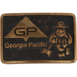 Ottone Georgia-Pacific Gp Cartiera Legname da cellulosa Legname Boscaiolo Legname Fibbia per cintura vintage anni '80 Silvicoltura Taglio del legname Boscaiolo Costruzione di tronchi