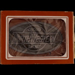 Logotipo del ferrocarril Chicago North Western, tren, números de la década de 1970, hebilla de cinturón vintage, locomotora de vapor Mid-Continent Railway, línea ferroviaria Railroadiana