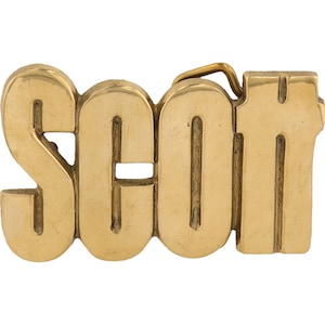 Etiqueta de nombre Scott Scotty Scottie de latón nuevo, hebilla de cinturón vintage de los años 70, estilo hippie, estilo retro, con letras de burbuja y barra "Hola, mi amor".