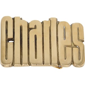 Etiqueta de nombre de Charles Charlie Chuck Charlton de latón nuevo, hebilla de cinturón vintage de los años 70 con letras de burbuja estilo hippie retro, estilo Hello My Is